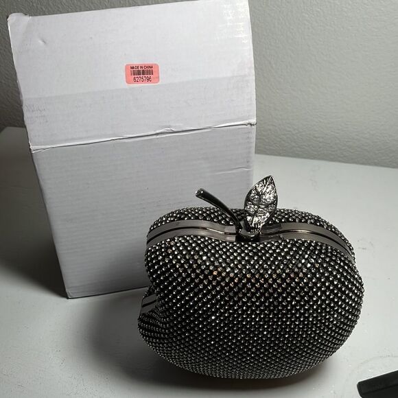 NWT Beautiful Apple Shaped Rhinestone Clutch Bag Crystals Mini crystal purse - Picture 3 of 11
